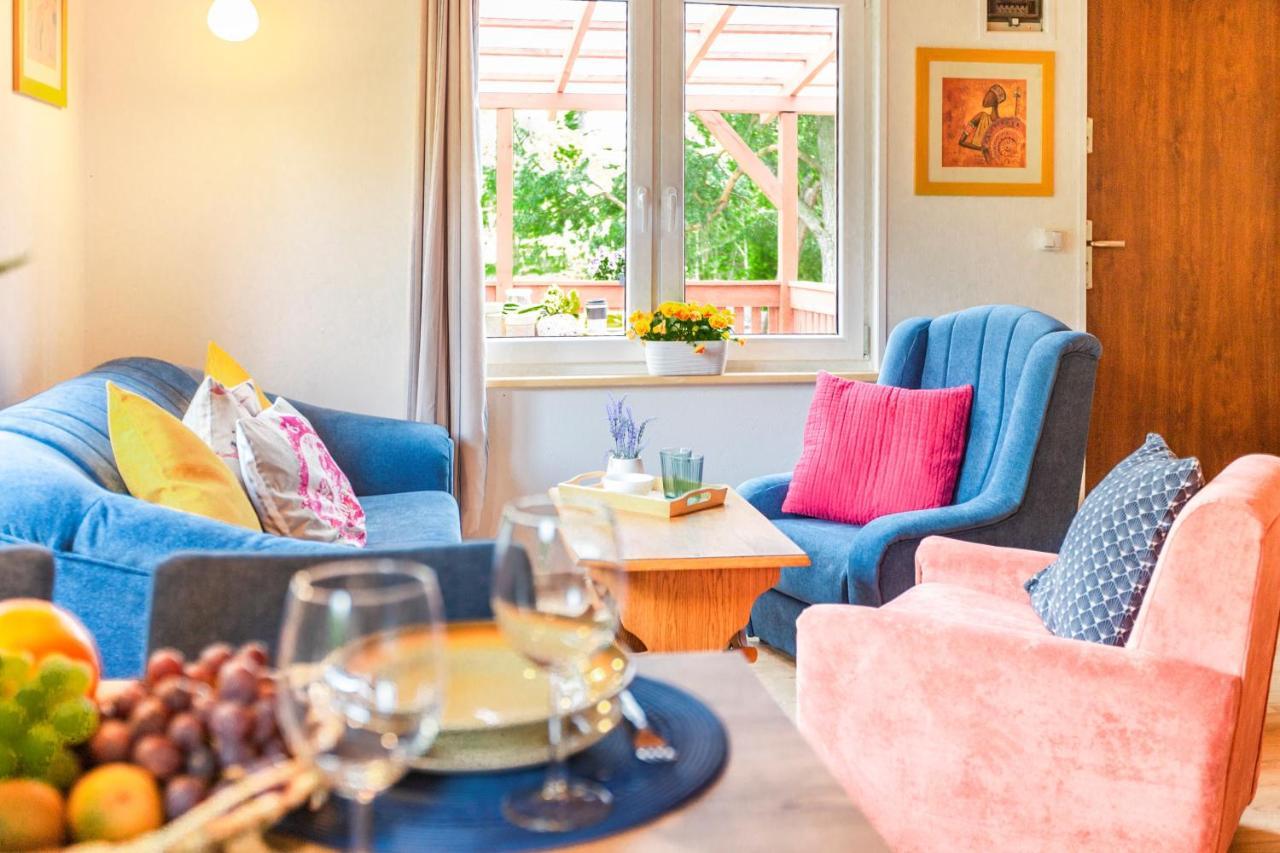 Villa Gryfne Kaszuby Kamienica Krolewska Esterno foto